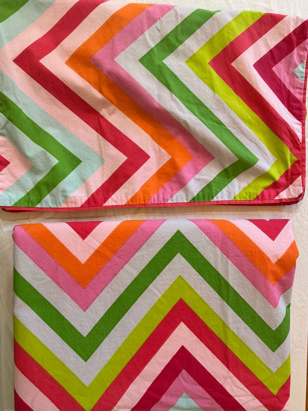 Land of Nod Vibrant Retro Cotton “Watermelon Stripe” duvet & sham twin bedding